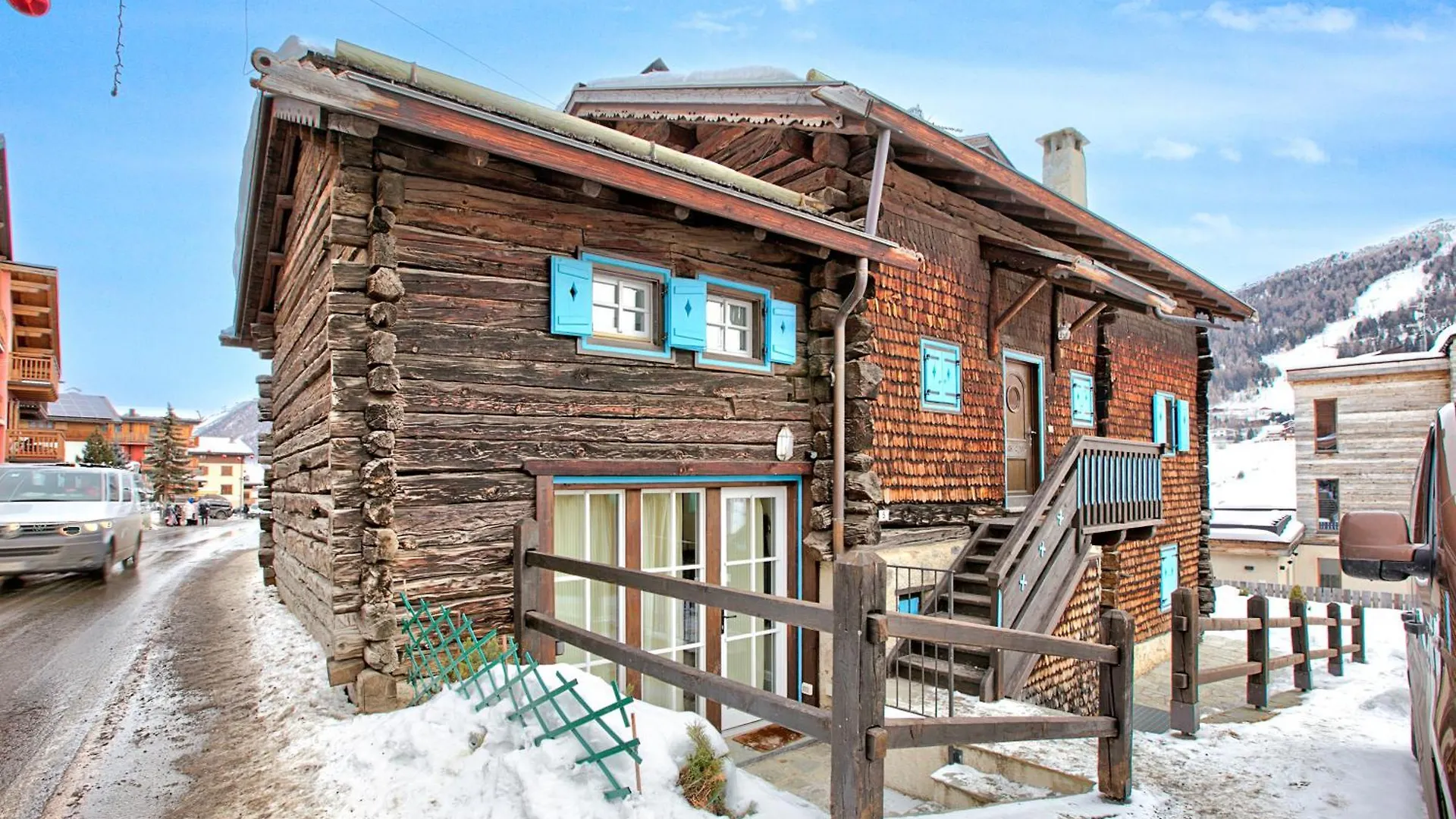 Antico Chalet - Happy Rentals Livigno 0*,  Italy
